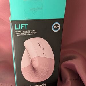 Logitech Lift Vertical Ergonomic Mouse - Pink